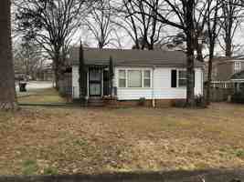featured image of 823 N Pierce St