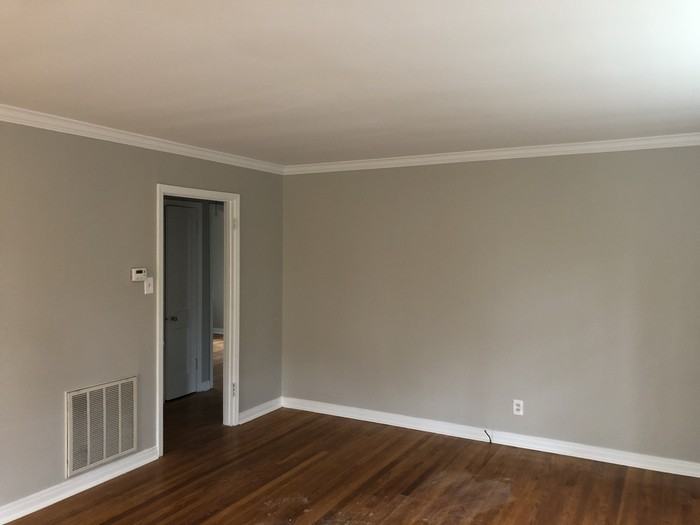 823 N Pierce St - Photo 2 of 10