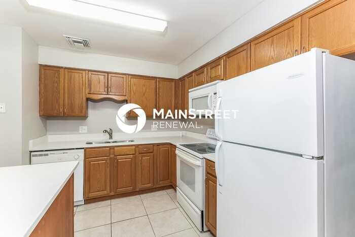 10312 Olcot St - Photo 7 of 16