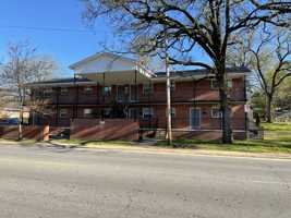 featured image of 2100 Kavanaugh Blvd #A