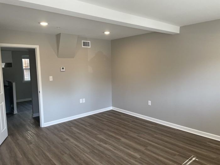 2100 Kavanaugh Blvd #A - Photo 2 of 10