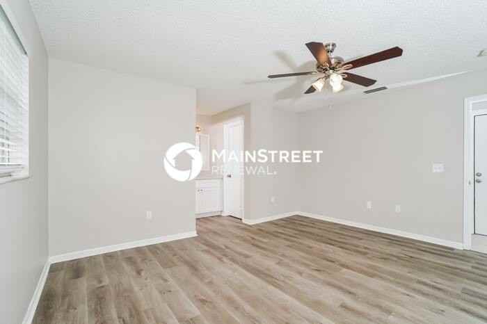 1507 Providence Cir - Photo 6 of 16
