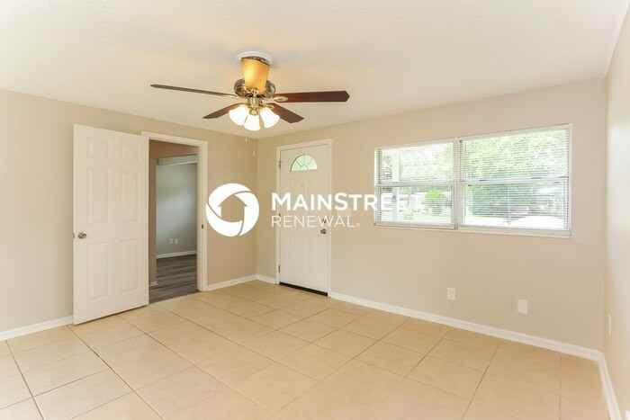 358 Sonora Dr - Photo 4 of 16