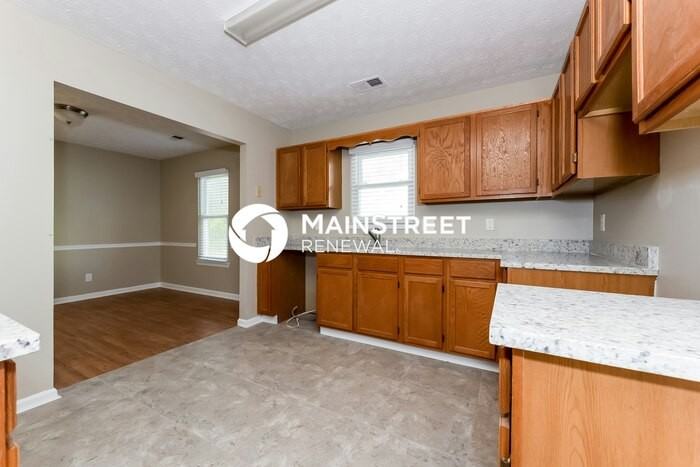 5957 Green Meadow Way - Photo 7 of 15