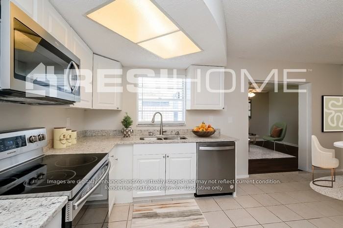 7903 Royal Stewart Dr - Photo 4 of 18