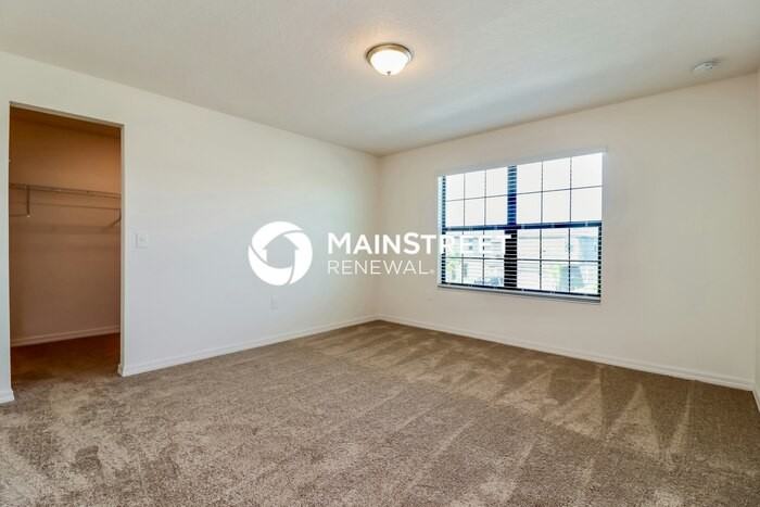 2135 Peyto Way - Photo 6 of 16