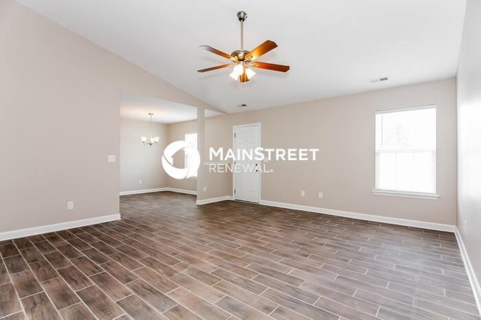 10447 Wilson Glen Dr - Photo 5 of 16