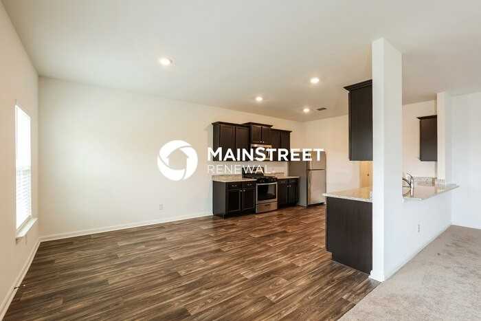 826 Shady Brk - Photo 4 of 17