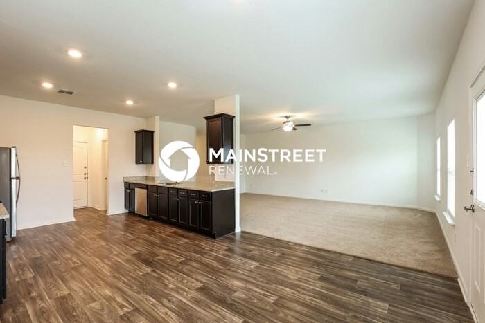 826 Shady Brk - Photo 5 of 17