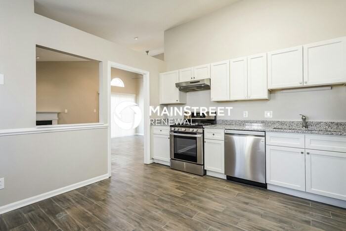 3824 Hunters Run Ln - Photo 4 of 16