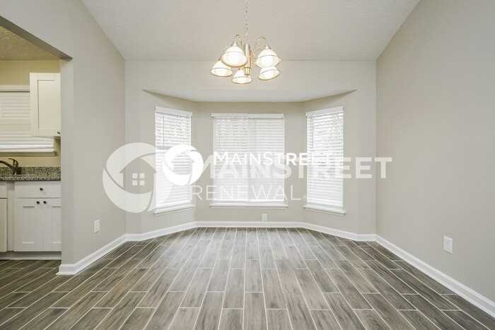 5450 Forest Downs Cir - Photo 7 of 17