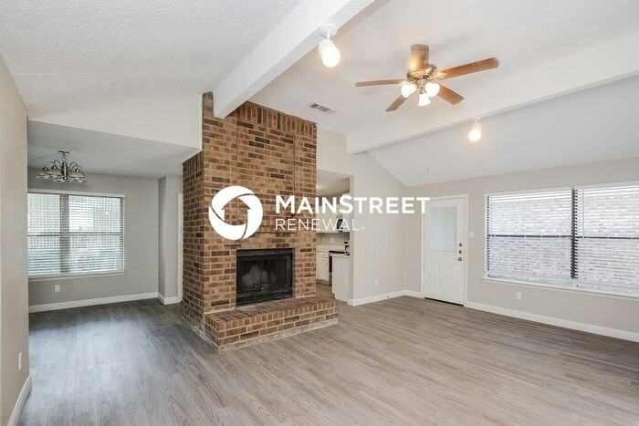 312 Valley Spring Dr - Photo 2 of 16