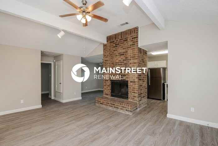 312 Valley Spring Dr - Photo 4 of 16