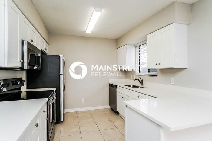 1513 Ne Van Loon Ln - Photo 5 of 16