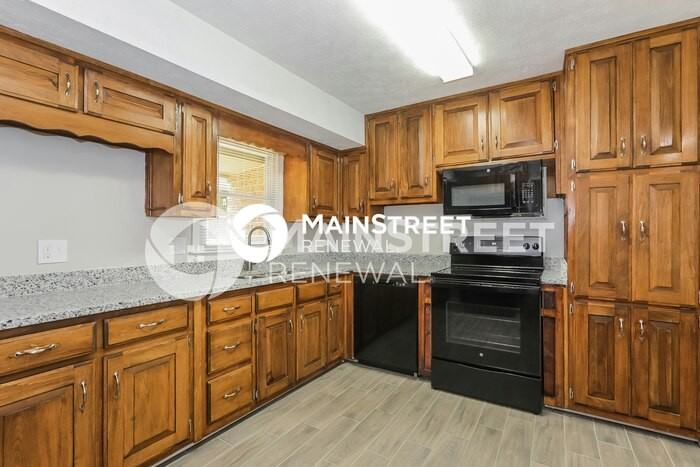6500 Paula Ct - Photo 7 of 17