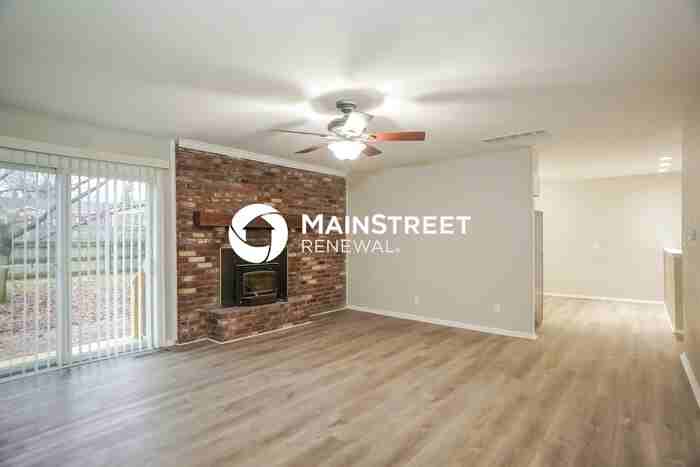 1518 Bittersweet Dr - Photo 4 of 16