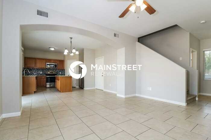 12168 W Yuma St - Photo 4 of 16