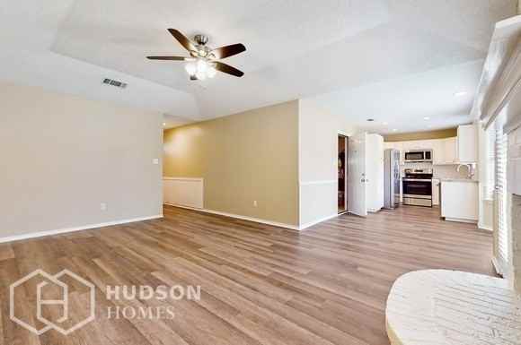 13 Atlanta Ct - Photo 5 of 34