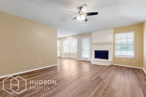 13 Atlanta Ct - Photo 6 of 34