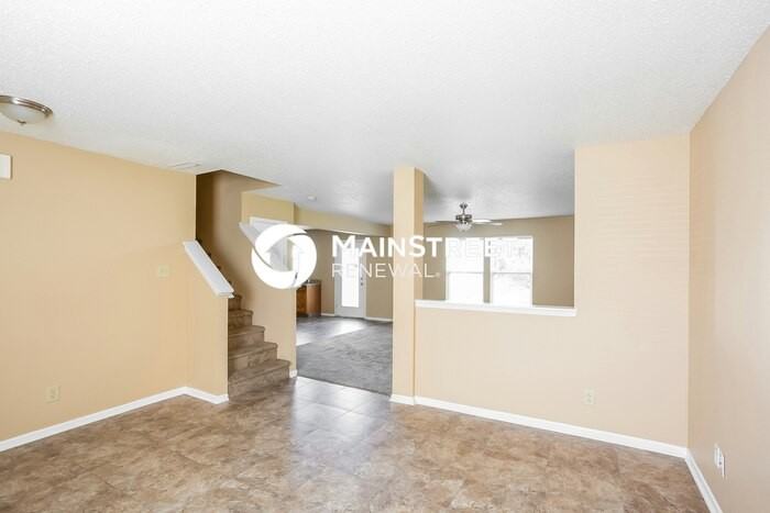 8259 S Shady Trail Dr - Photo 4 of 17