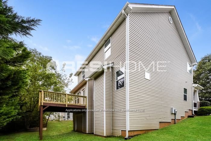 30 Oakbrook Dr Sw - Photo 3 of 20