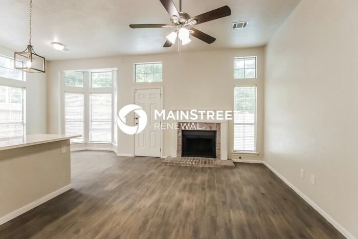 4318 Mountain Peak Way - Photo 3 of 17