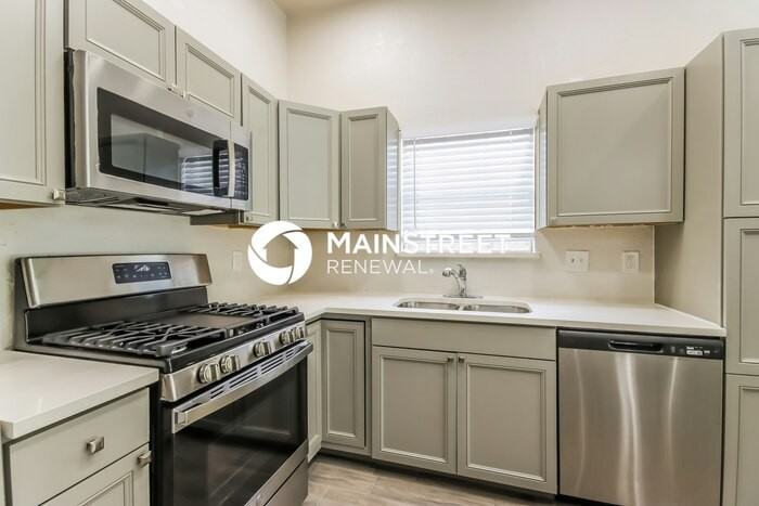 4318 Mountain Peak Way - Photo 6 of 17