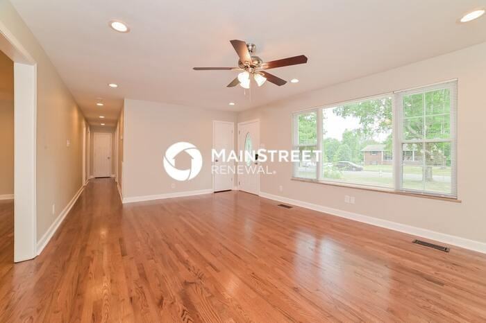 411 Luther Jackson Dr - Photo 5 of 16