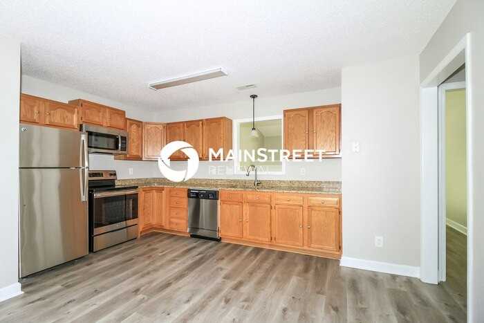 205 Haven Grove Trl - Photo 5 of 16