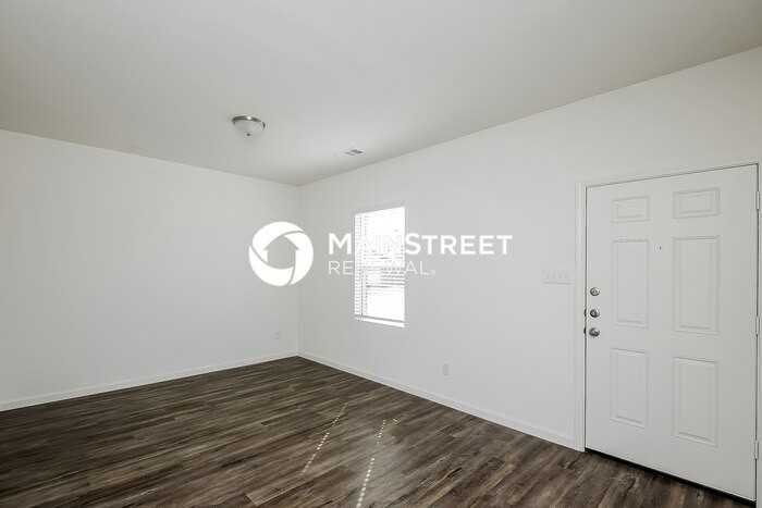 505 Scuttle Dr - Photo 4 of 17