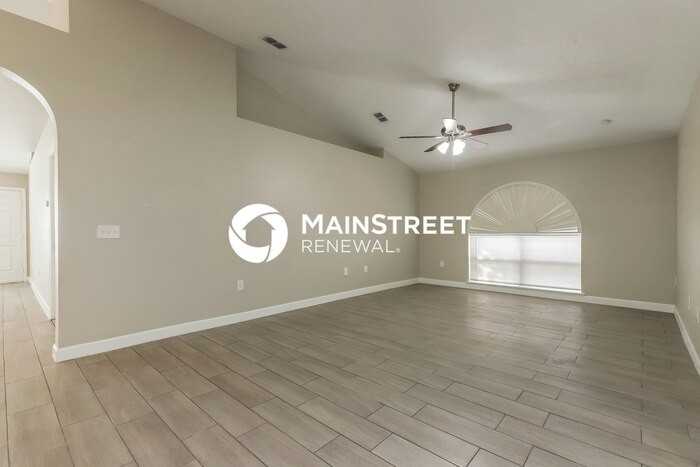 3850 Sleepy Hill Oaks Loop - Photo 3 of 16