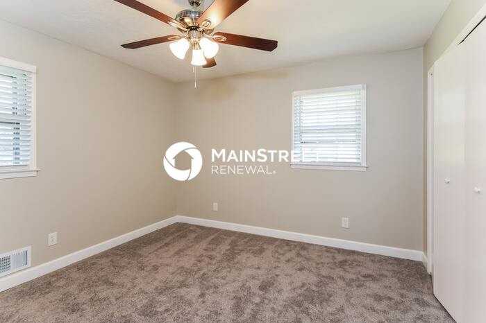 5613 Woodland Dr - Photo 7 of 17