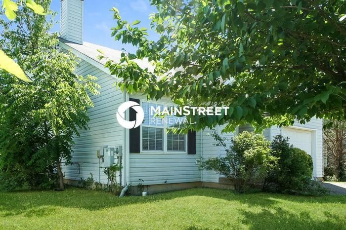 4005 Chenwood Ln - Photo 2 of 17