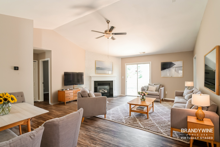 12819 Old Iron Ln - Photo 4 of 20