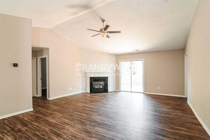 12819 Old Iron Ln - Photo 5 of 20