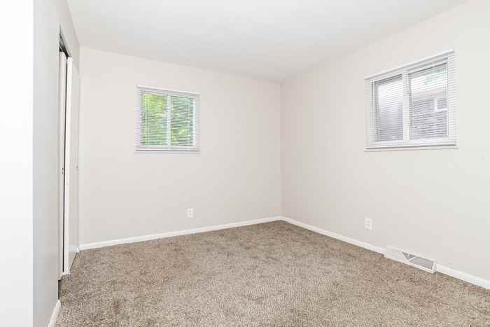 1701 Orchard St - Photo 5 of 10