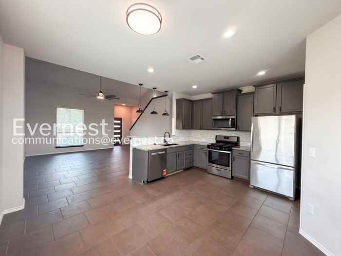 6031 Heron Dr - Photo 4 of 20