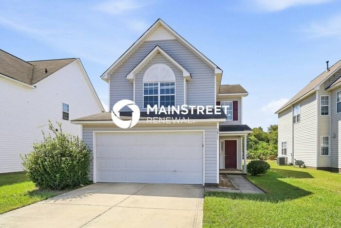 5811 Bridgeway Dr - Photo 2 of 19