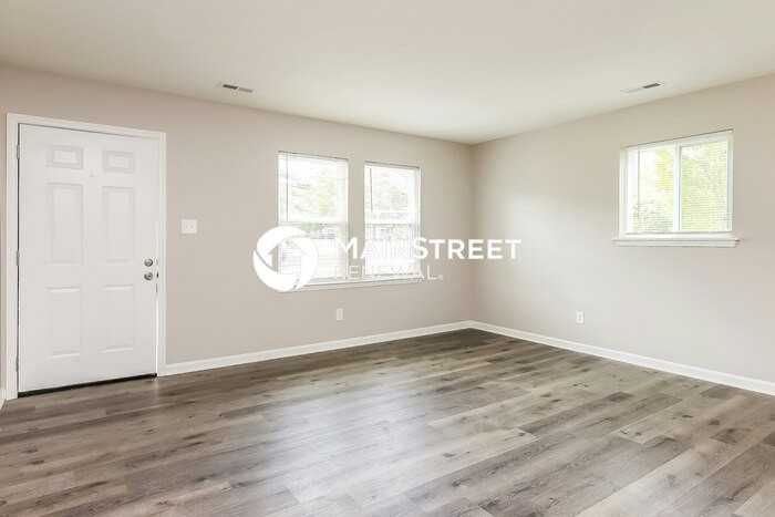 803 Melanie St - Photo 2 of 15