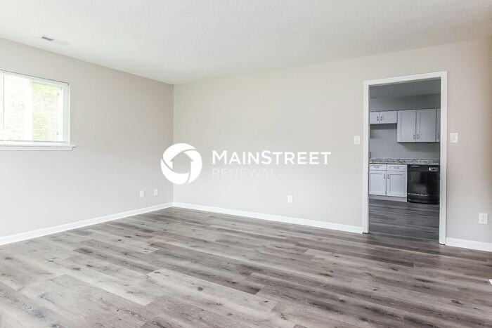 803 Melanie St - Photo 4 of 15