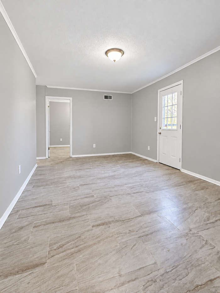 4164 Arrowood Ave - Photo 3 of 20