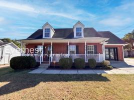 featured image of 115 Lake Forest Dr