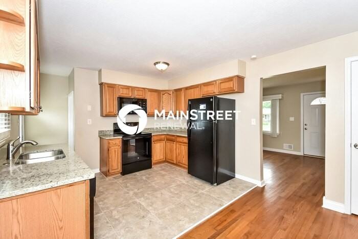 130 Crator Dr - Photo 5 of 17