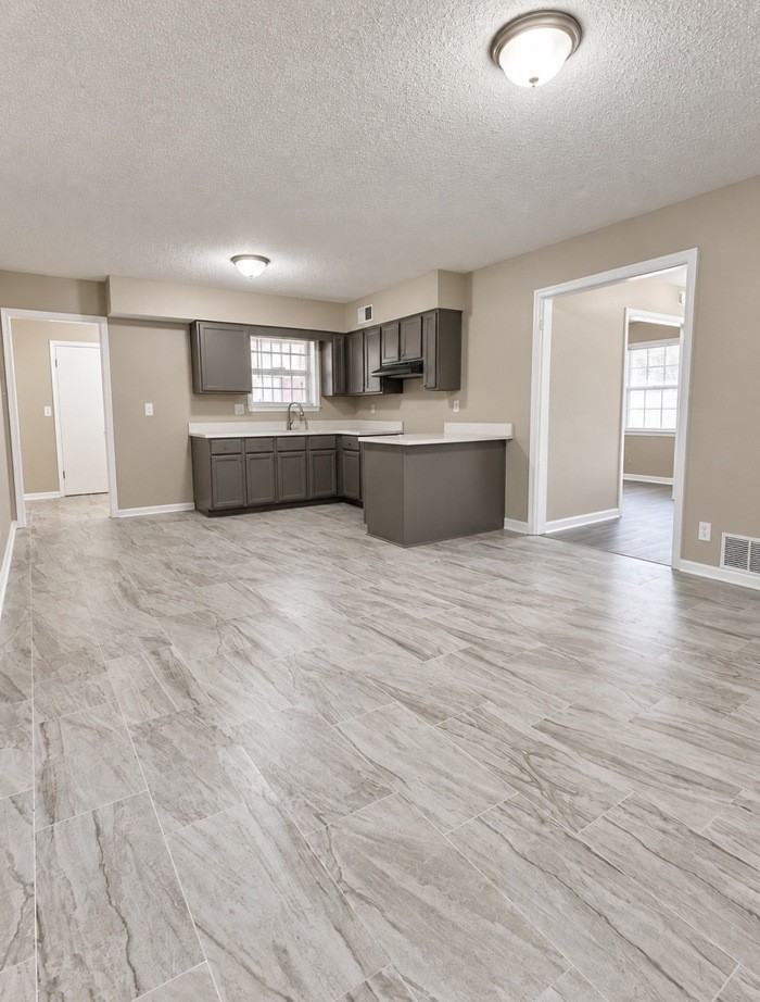 303 Meadowood Ave - Photo 4 of 16