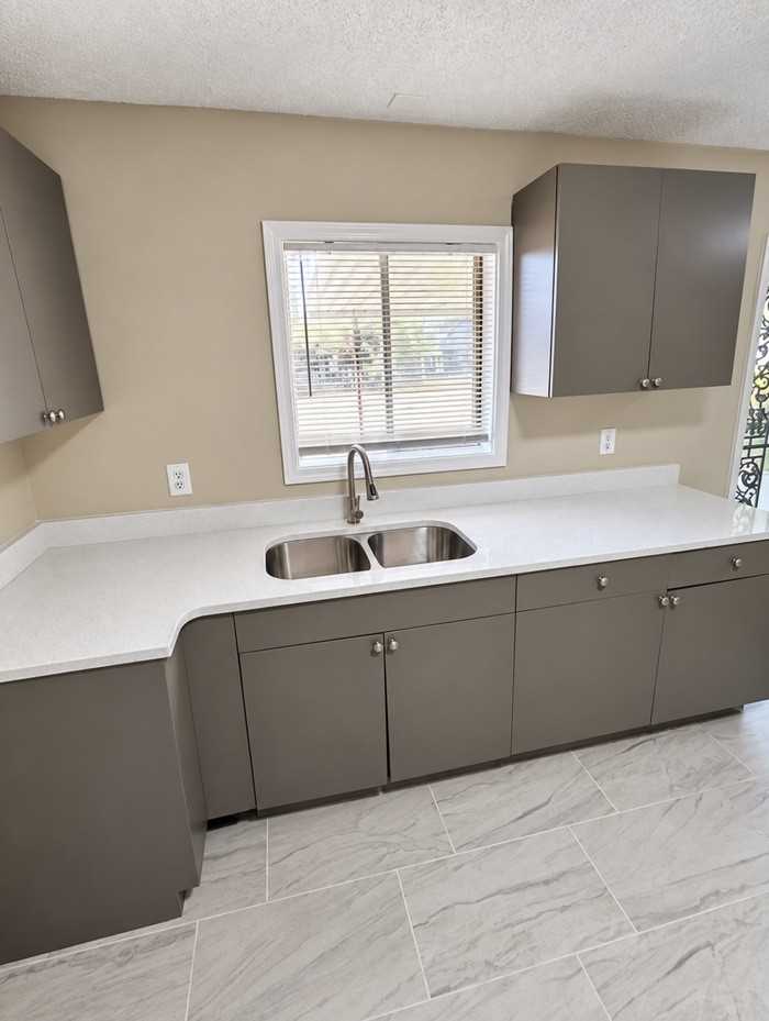 288 Loraine Rd - Photo 5 of 14