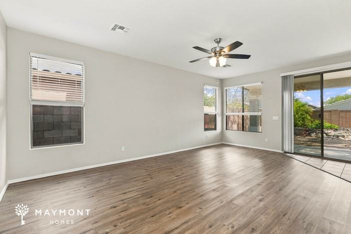 29743 N Little Leaf Dr - Photo 4 of 15