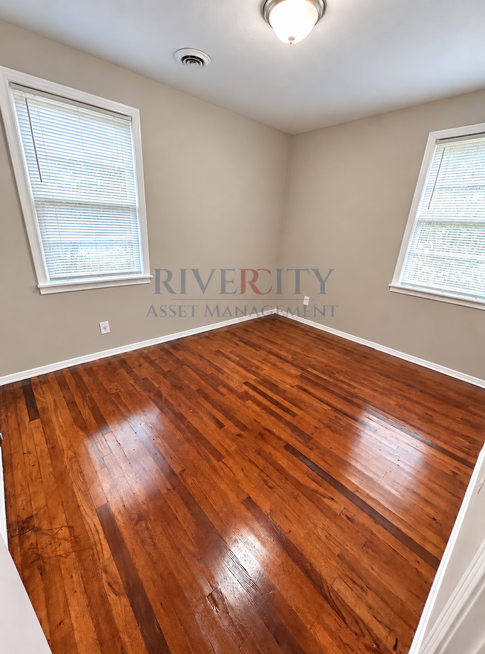 3460 Millard Rd - Photo 6 of 18