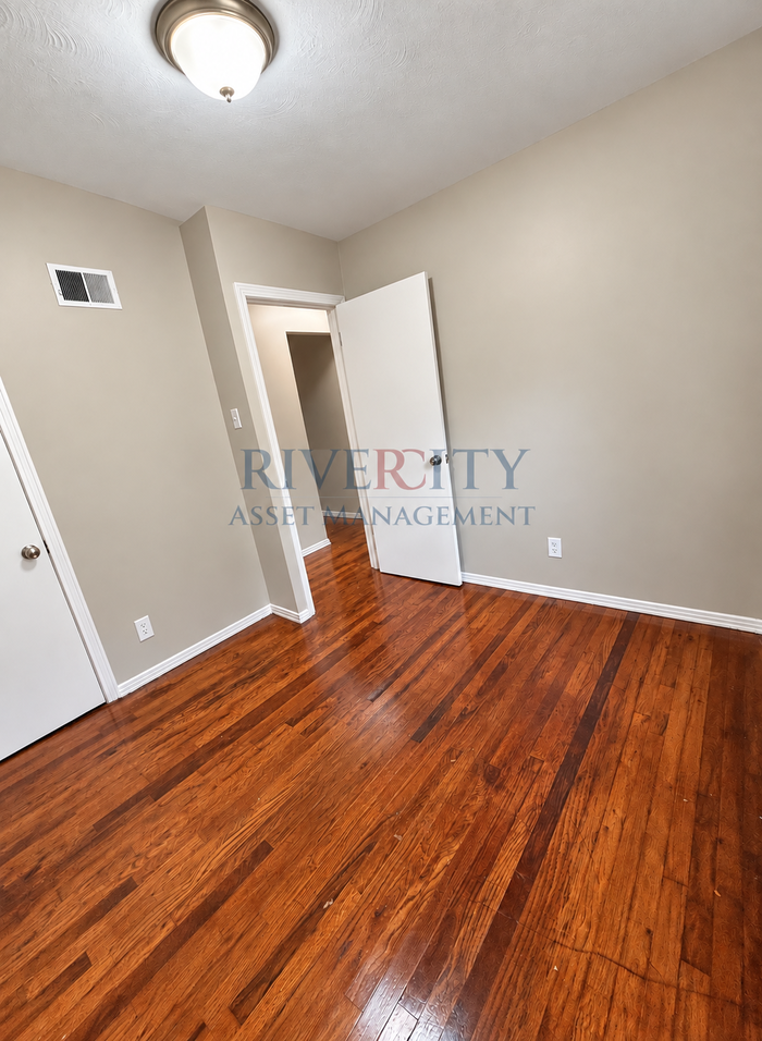 3460 Millard Rd - Photo 7 of 18