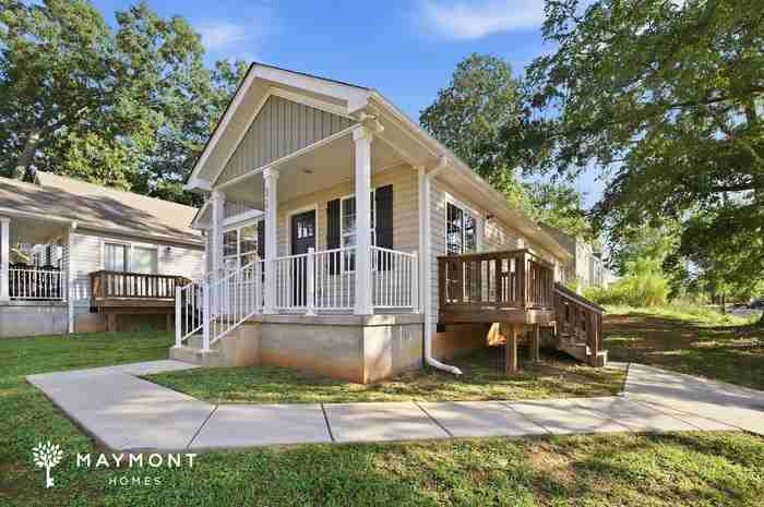 321 Salisbury Rd - Photo 3 of 3