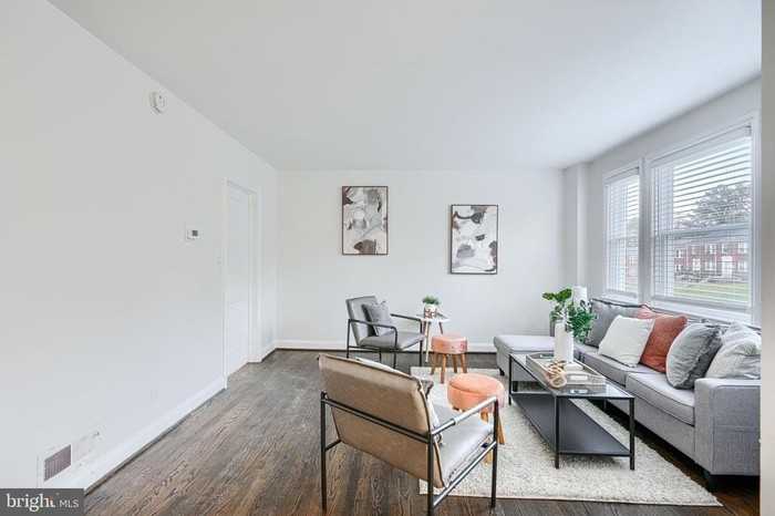 1418 N Forest Park Ave - Photo 4 of 45
